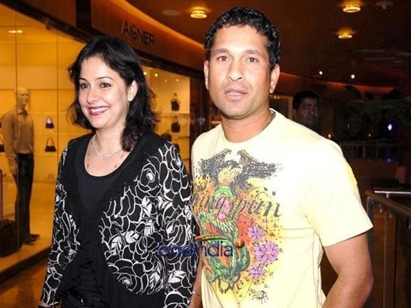 நான் அழக்கூடாது, அஞ்சலி