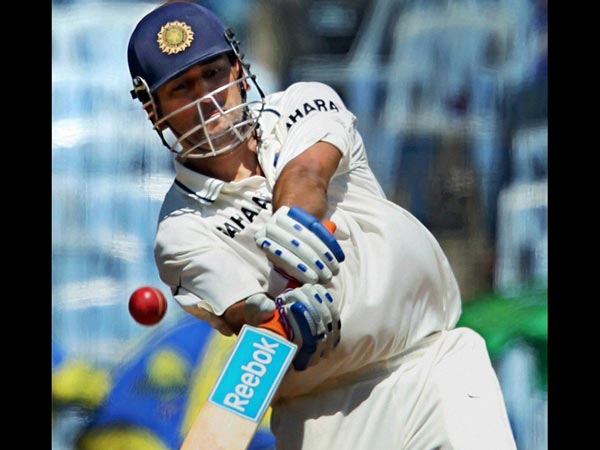 ஆரம்பத்தில் மகா எரிச்சலில் டோணி