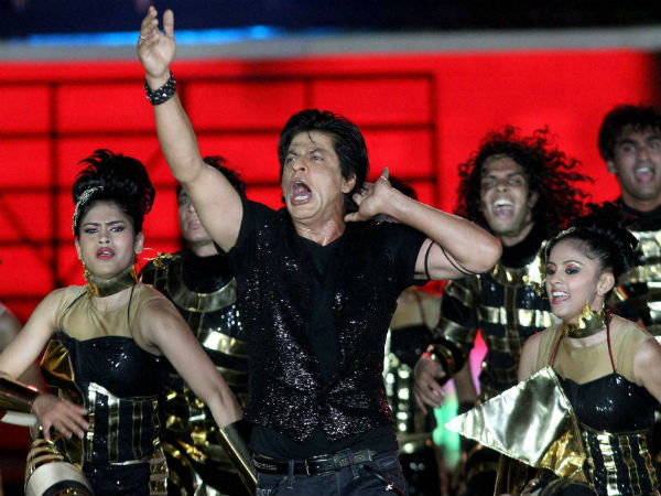 ஷாருக்கின் கலக்கல் நடனம்