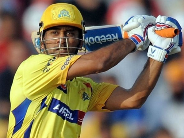 26 பந்துகளில் 51 ரன் குவித்த டோணி