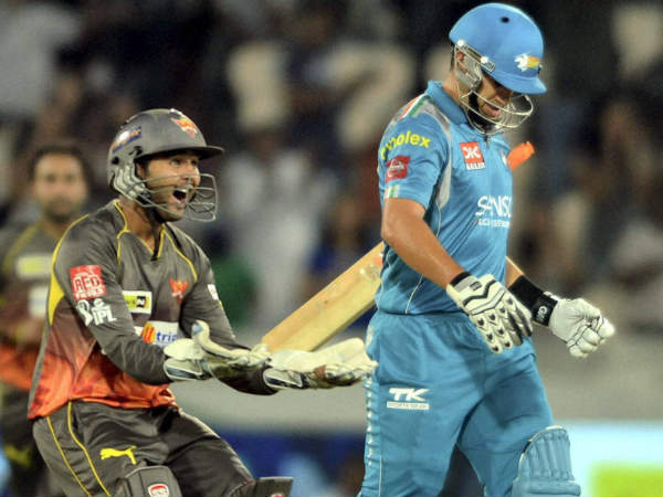 'வாரியர்ஸா' இல்லை 'பேரியர்ஸா', பாவம் அவங்களே குழம்பிட்டாங்க