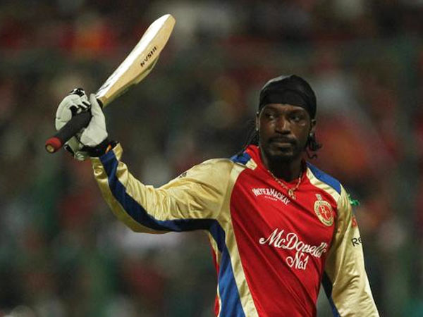 கெய்ல் ஜோடி 167 ரன்கள்