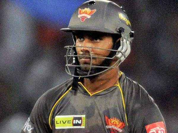 பாதியிலேயே நம்பிக்கை இழந்து போன ஹைதராபாத்