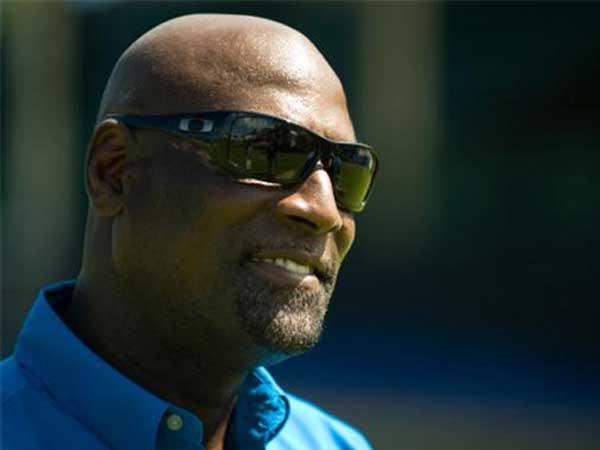 இது ஜென்டில்மேன் கிரிக்கெட் அல்ல