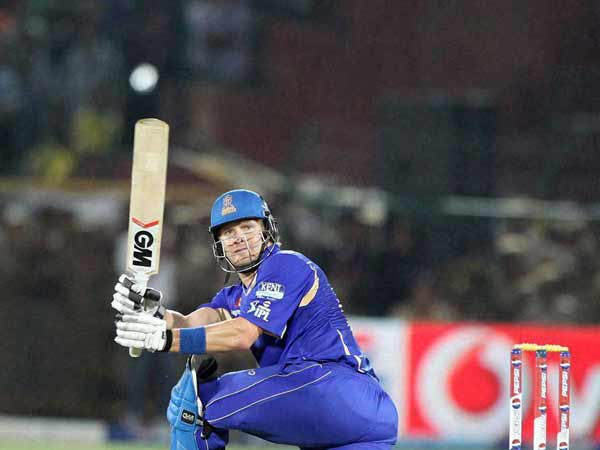 5 ஓவர்களில் மாற்றிப் போட்ட வாட்சன்