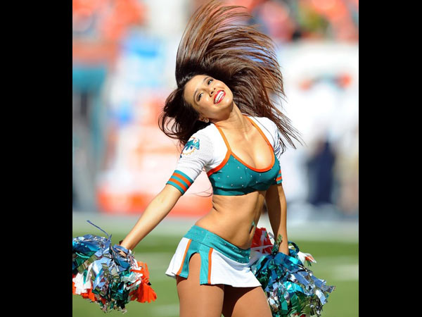 மியாமியின் கவர்ச்சி 'மியாவ்'!