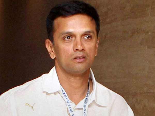 சாம்பின்ஸ் டிராபி...