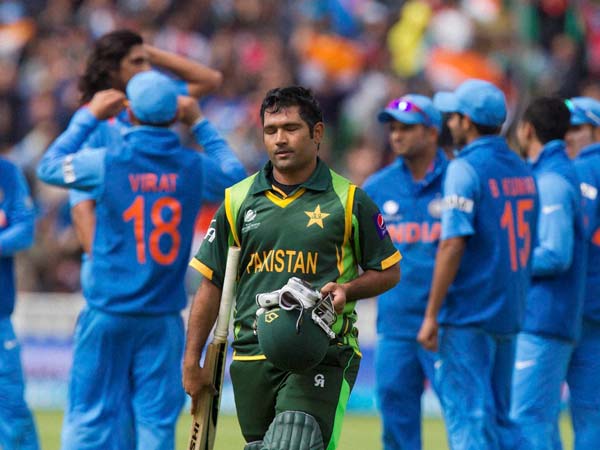 பாக்.கையும் 8 விக்கெட் வித்தியாசத்தில்