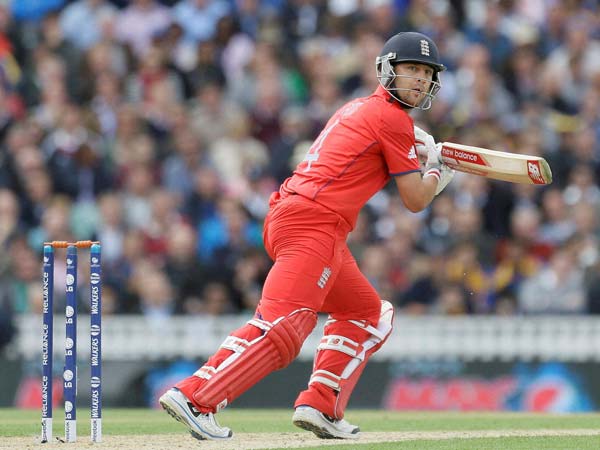 இங்கிலாந்தும் மிரட்டலாய்