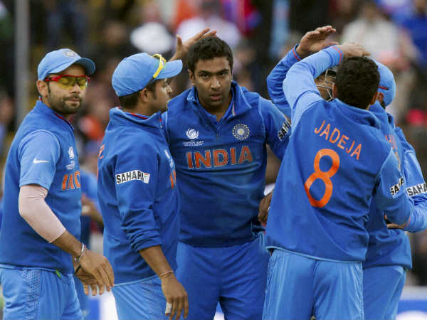 அவுட் ஸ்டாண்டிங் அஸ்வின்