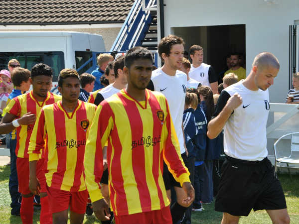 தமிழீழ தேசிய கீதத்துடன்