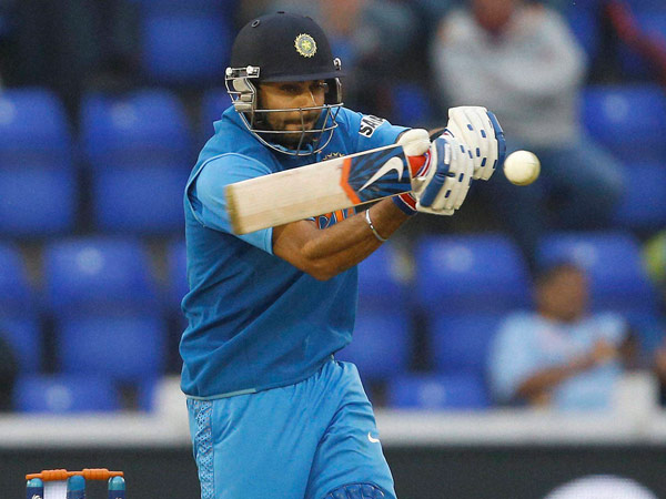 தொடரும் ரன் மழை