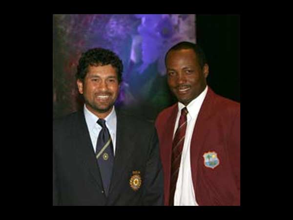 இருவரும் சமமானவர்கள்