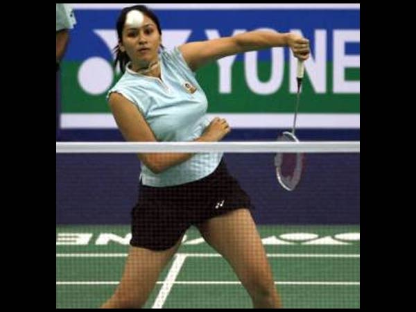 போட்டி முழுக்க லூட்டி