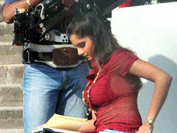 மறுபடியும் உடையால் பிரச்சினை