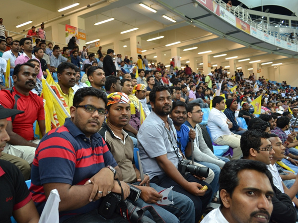 ரசிகர்கள் கையில் உள்ளது