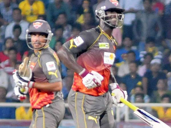 இலக்கை நெருங்கிய சன்ரைசர்ஸ்