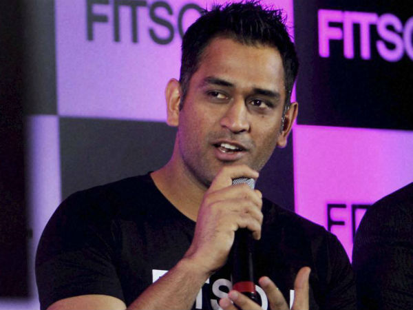 Saif Ali Khan bags Dhoni's offer Saif Ali Khan bags Dhoni's offer