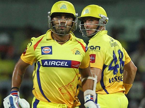 தாக்குப் பிடித்து ஆடிய முரளி விஜய்