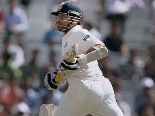 பாகிஸ்தானில் துவக்கம்