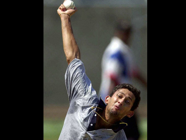 மும்பை பந்து வீச்சாளர்