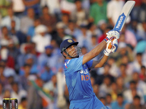 டோணியின் அபார சதம் வீணானது