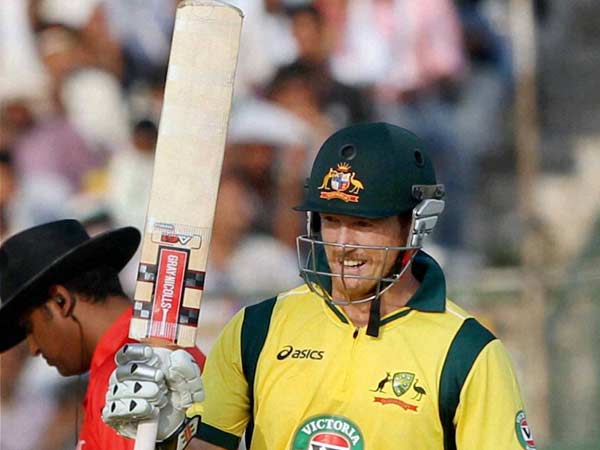 1500 ரன்களை எட்டிய பெய்லி