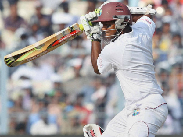 தாக்கு பிடிக்க முடியாத மே.இ. தீவுகள் 