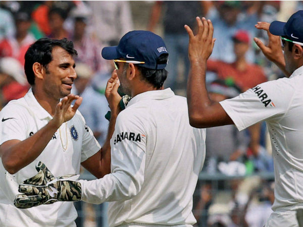 ஷமி 4 விக்கெட்..