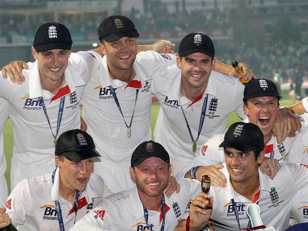 சாப்பாடுதாம்ப்பா முதல்ல