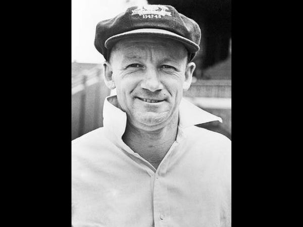 சதங்களின் நாயகன்