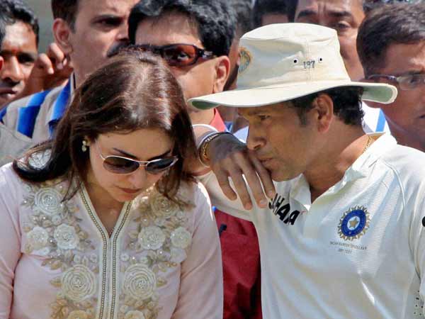 மனைவி அஞ்சலி