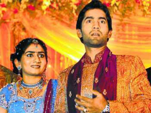 மனக்கசப்பால் முறிந்த முதல் திருமணம்