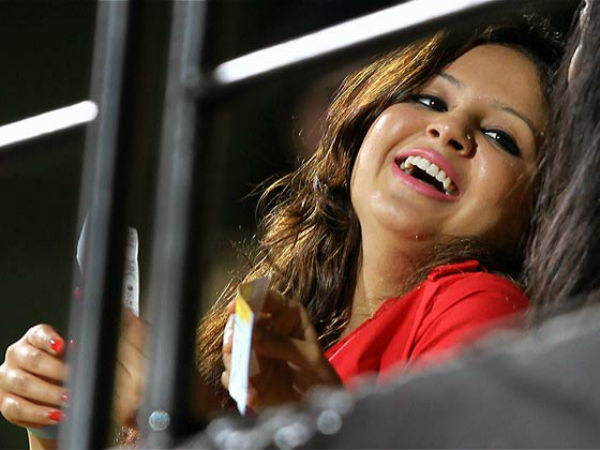 நான்.. சொல்லலே...