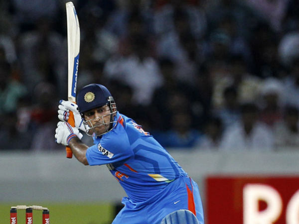 டோணியின் கலக்கல் ஆட்டம்