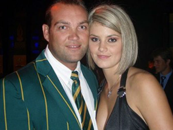 மீண்டும் பூத்த காதல்