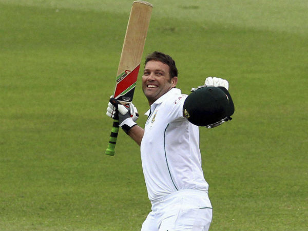 கல்லிஸுக்குப் புகழாரம்