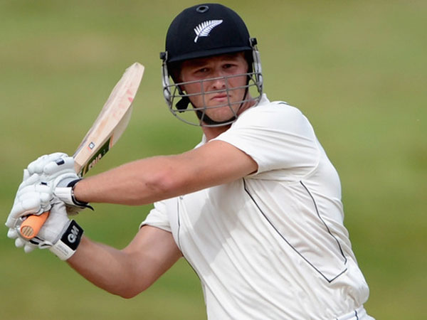 வயசு 22தான்