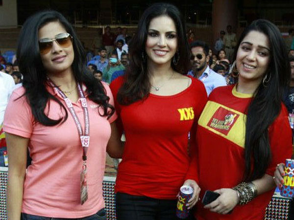 சியர் லீடர்களுக்குப் போட்டியாக