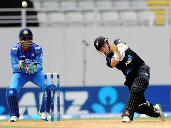 அபாரமாக ஆடிய நியூசிலாந்து அபாரமாக ஆடிய நியூசிலாந்து