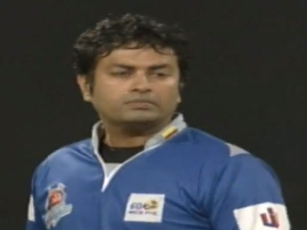 10 பந்துகளில் 20 ரன்கள்