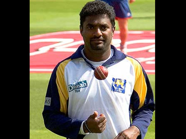 முரளீதரனுக்கு ரூ.1 கோடி