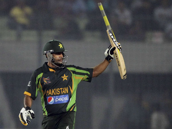 பாகிஸ்தான் ஆட்டம்....