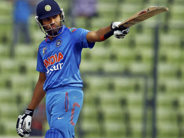 தொடக்க சிக்சர்கள்