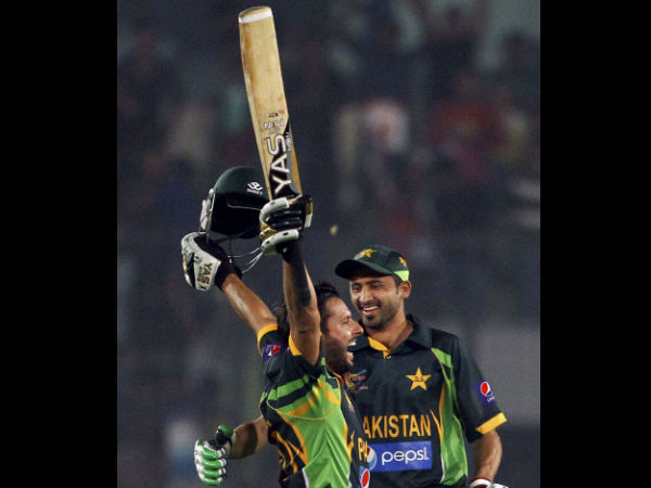 சிக்சரில் முடிந்த போட்டி