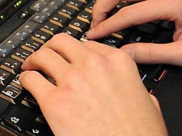 சைட்டிலேயே விளம்பரம்