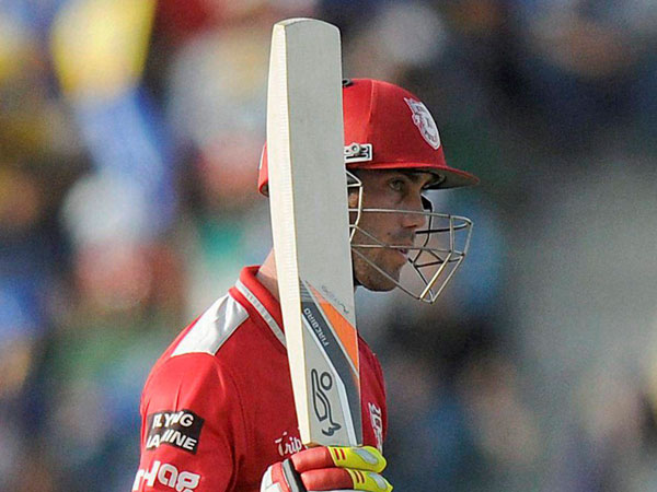 வந்ததையெல்லாம் சிக்ஸருக்கு