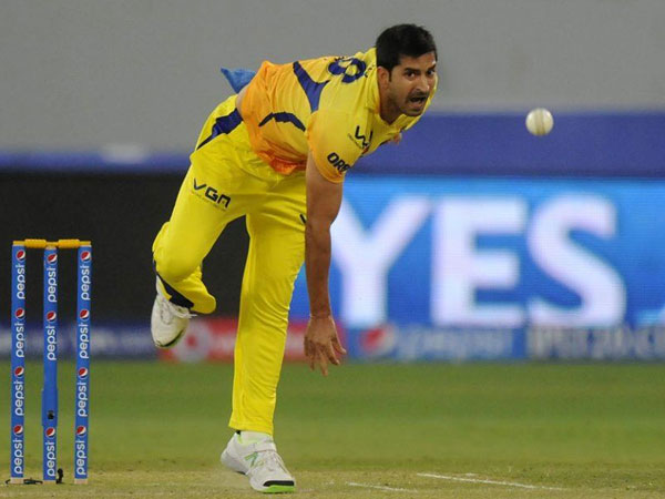 மொகித்-4 விக்கெட்டுகள்