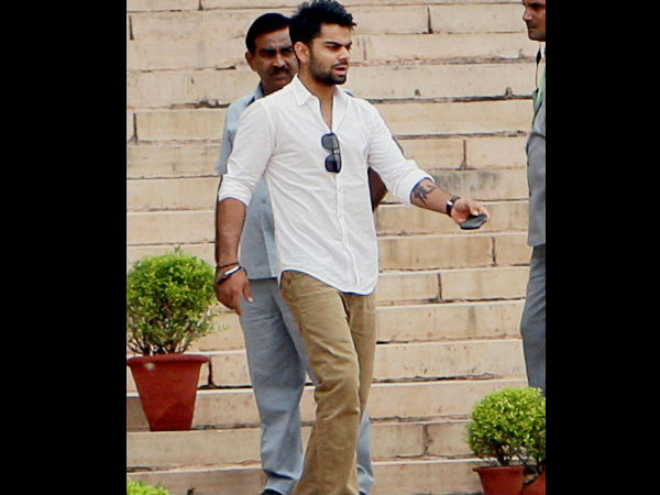 அனுஷ்காவைத் தேடி