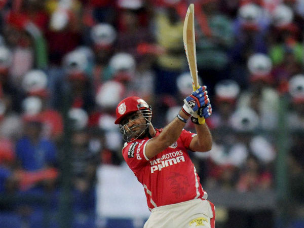 ஷேவாக் அமர்க்களம்